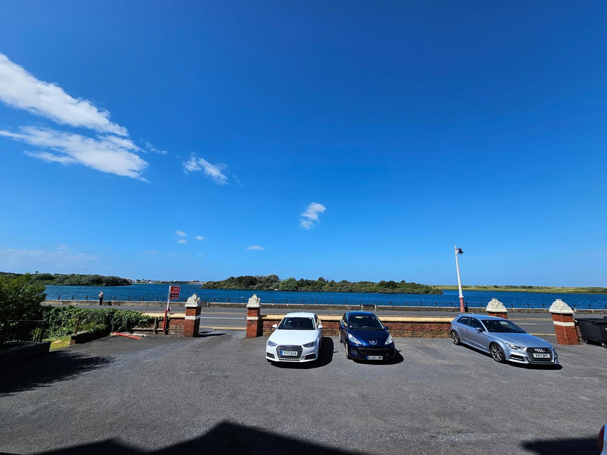 2 Bed Apartment Lakeside On The Promenade เซาท์พอร์ต ภายนอก รูปภาพ